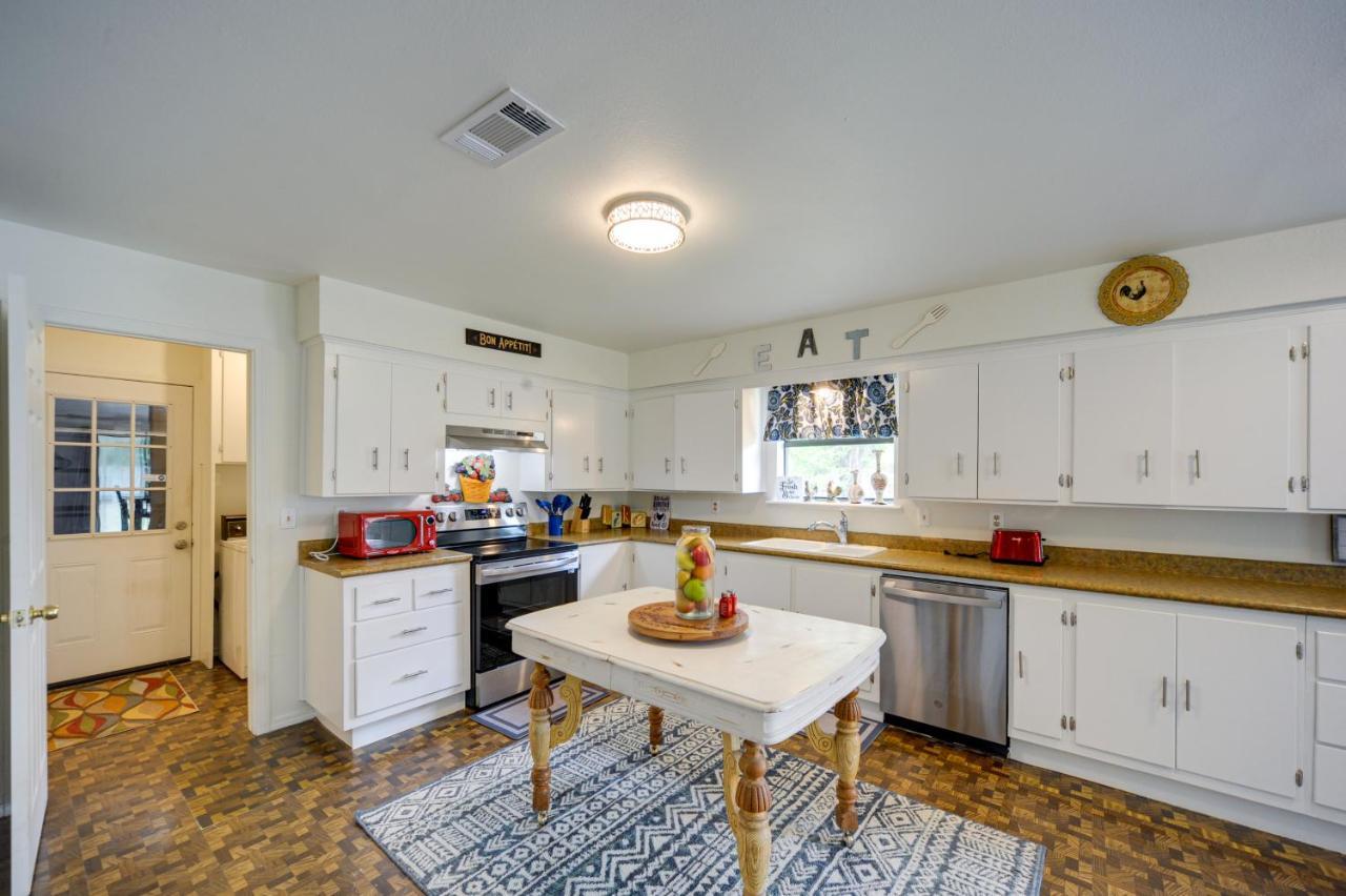 Mcqueeney Vacation Rental About 10 Mi To New Braunfels 외부 사진